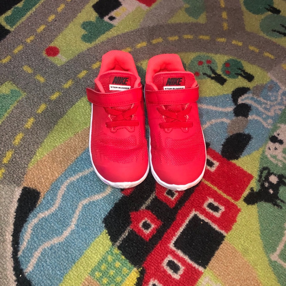 Nike Star Runner Toddler Boy, No Lace, Size 8